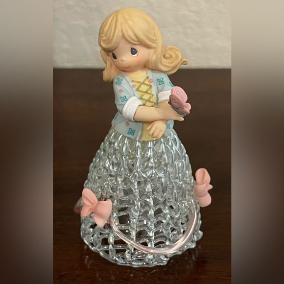 Precious Moments BELL Spun Glass Four Seasons Girl Glass Summer Belle Figurine - Picture 1 of 7